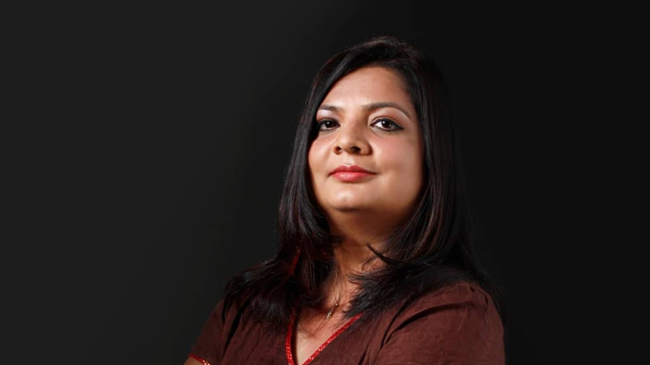 Nilofer Safdar - The 6-Figure Facebook Profile 2023